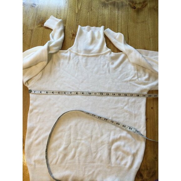 Vintage Passport 360 Off White Turtleneck Sweater M 100% Acrylic Made In Korea - Picture 6 of 7